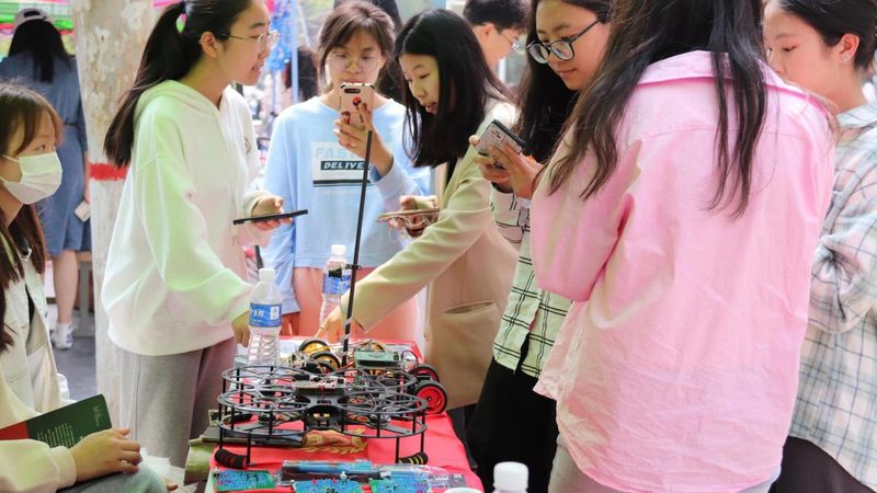免费低代码平台代理加盟：揭秘其背后的商业模式与机遇